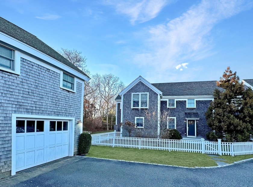 ''No better location in Edgartown'', just a short distance to - Beach Condo for sale in Edgartown, Massachusetts on Beachhouse.com