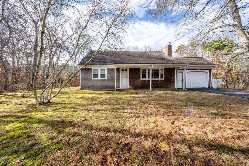 This freshly painted 2-bedroom,1-bathroom residence offers - Beach Home for sale in Dennis, Massachusetts on Beachhouse.com