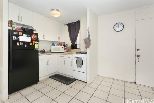 Investment opportunity or cozy home. This property is in the - Beach Condo for sale in Honolulu, Hawaii on Beachhouse.com