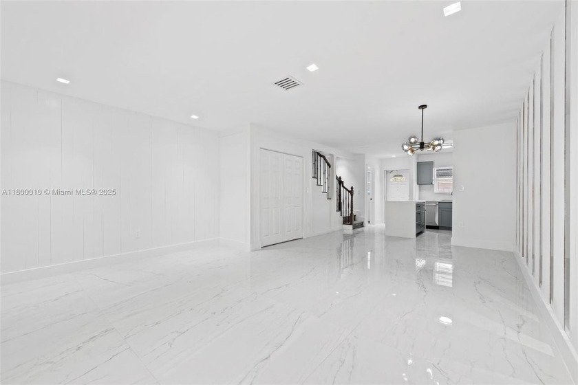 Completely remodeled with modern finishes throughout. Spacious 2 - Beach Townhome/Townhouse for sale in Dania, Florida on Beachhouse.com