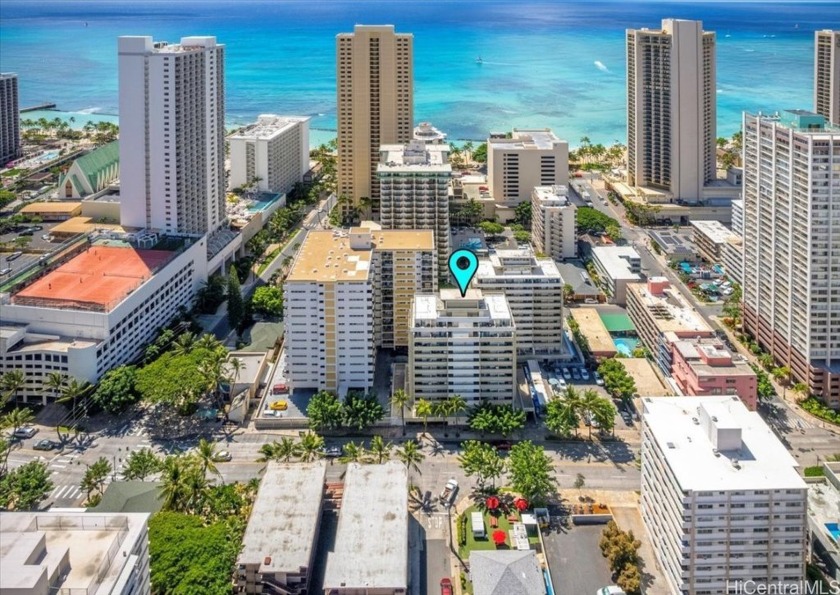 NEW PRICE! LEGAL SHORT TERM / DAILY VACATION RENTALS ALLOWED! - Beach Condo for sale in Honolulu, Hawaii on Beachhouse.com