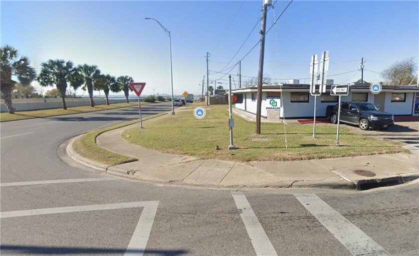 Prime location for Office or Retail. For Sale or Lease. High - Beach Commercial for sale in Portland, Texas on Beachhouse.com