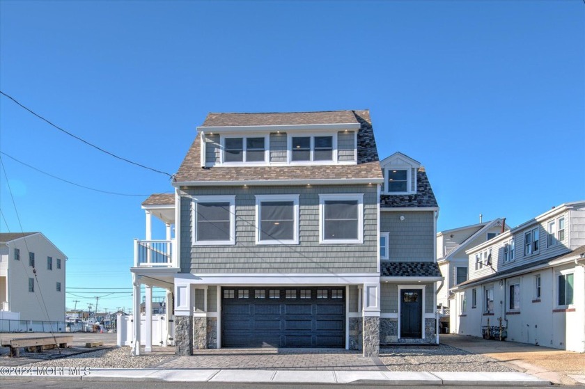 OCEAN AND INLET VIEWS! Location, Location! Very deceiving nearly - Beach Home for sale in Point Pleasant Beach, New Jersey on Beachhouse.com