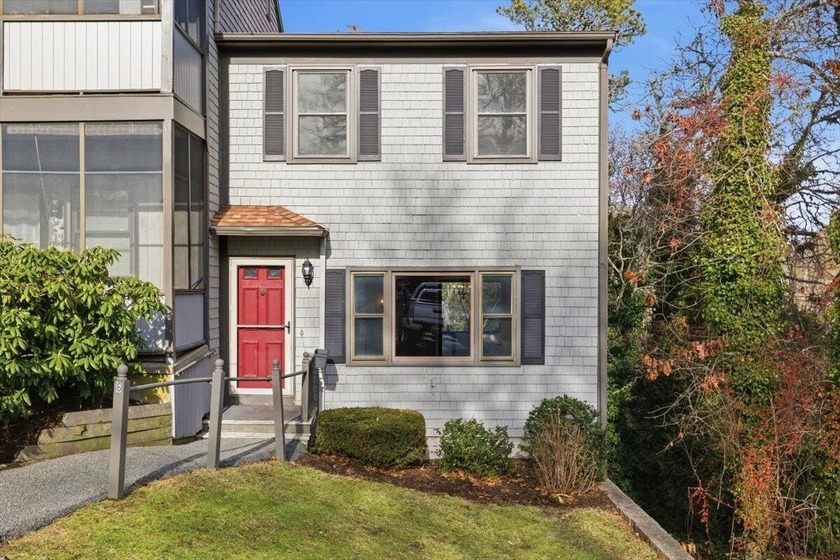 Welcome to Beach Plum Village! This desirable end-unit townhouse - Beach Condo for sale in Harwich Port, Massachusetts on Beachhouse.com