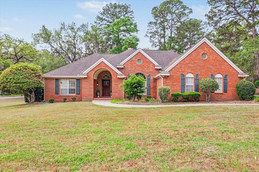 Welcome to the highly sought-after Summerbrooke community! This - Beach Home for sale in Tallahassee, Florida on Beachhouse.com