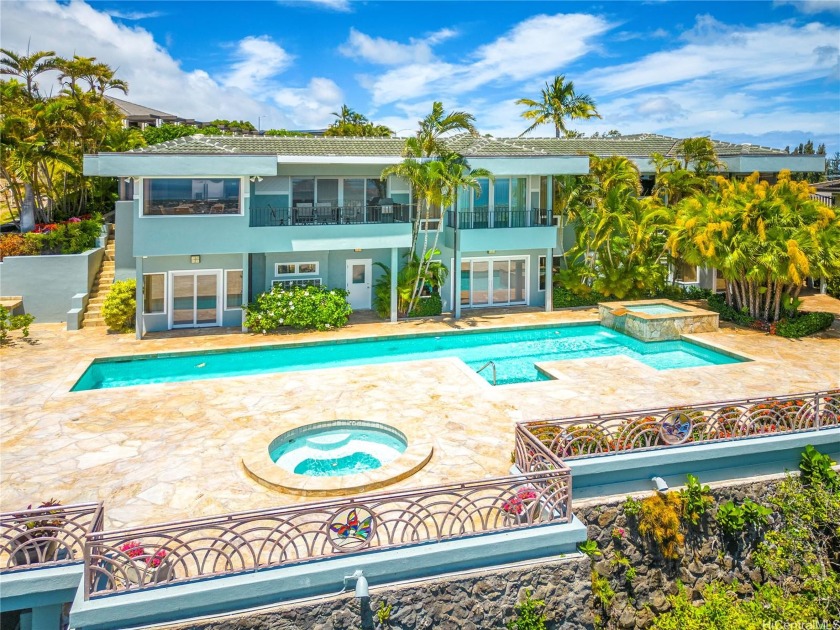 NEVER-BEFORE RELEASED INTERIOR PHOTOS! A MUST SEE! Breathtaking - Beach Home for sale in Honolulu, Hawaii on Beachhouse.com