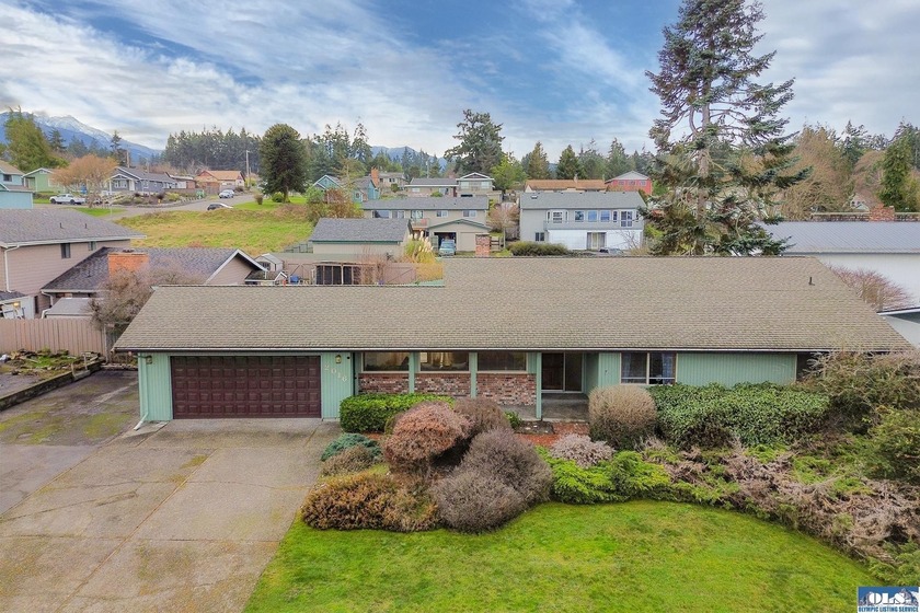 Updated 3-bedroom, 2-bath home with partial water & mountain - Beach Home for sale in Port Angeles, Washington on Beachhouse.com