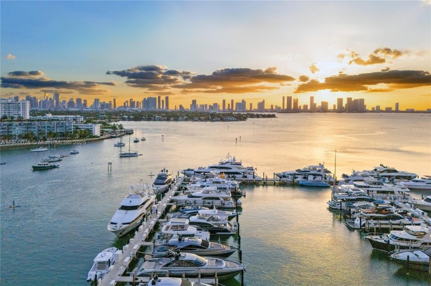 UNIQUE COMBO 4-BEDROOM CORNER RESIDENCE LUXURIOUSLY RENOVATED - Beach Condo for sale in Miami Beach, Florida on Beachhouse.com