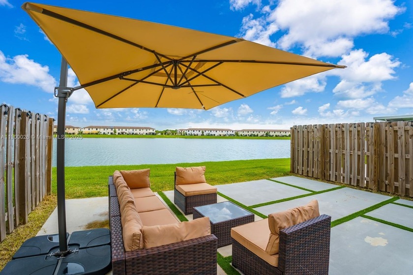 SELLER MOTIVATED!!!!!!! Don't miss this incredible opportunity - Beach Townhome/Townhouse for sale in Miami, Florida on Beachhouse.com