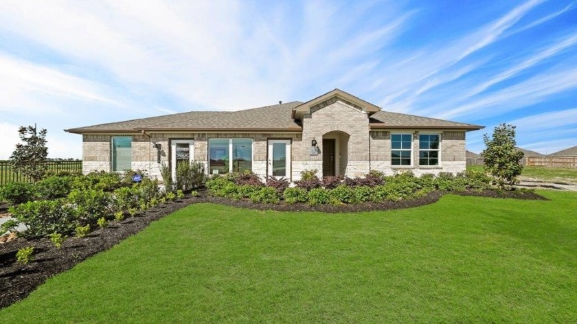 Welcome to the Holden/X50H floor plan located in the Marlow Lake - Beach Home for sale in Texas City, Texas on Beachhouse.com