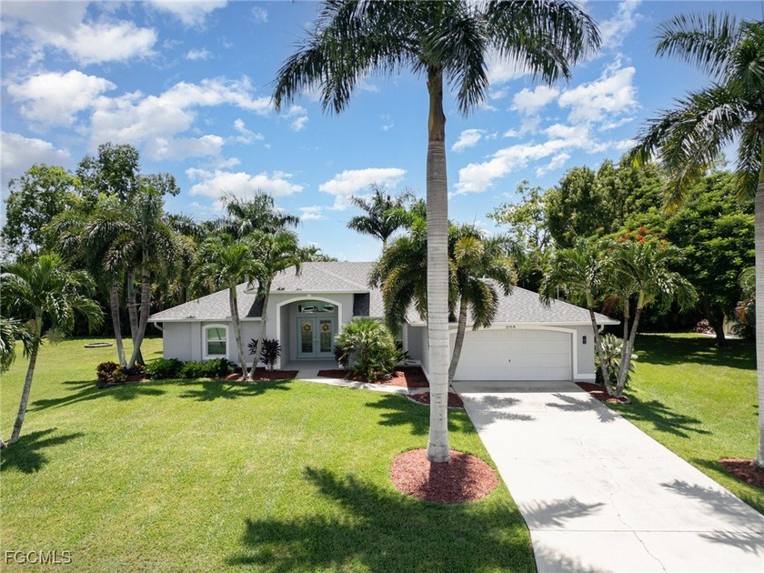 Fantastic completely remodeled southern exposure 3 bedroom 2 - Beach Home for sale in Cape Coral, Florida on Beachhouse.com