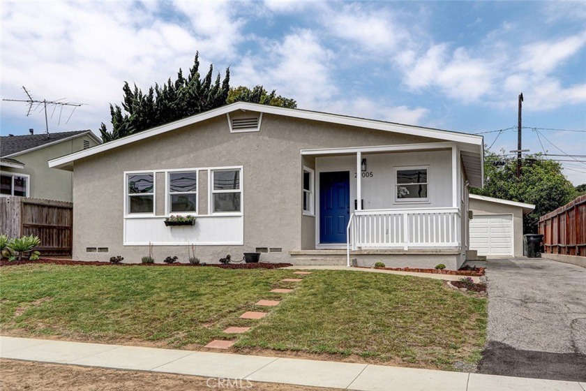 Welcome to your beautifully updated home in the highly - Beach Home for sale in Torrance, California on Beachhouse.com