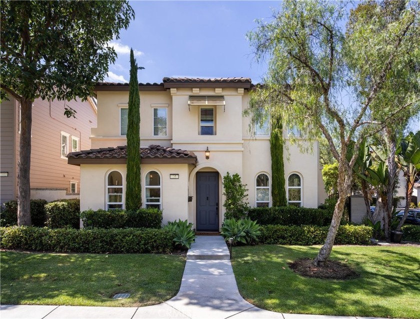 Welcome to this stunning turnkey home, designed in timeless - Beach Home for sale in Ladera Ranch, California on Beachhouse.com