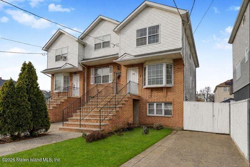 Welcome to 225 Colony Avenue- a well-maintained 1-family - Beach Townhome/Townhouse for sale in Staten Island, New York on Beachhouse.com