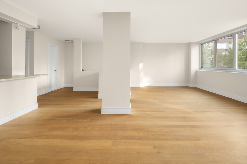 Welcome to Westview. Seconds from everything, away from it all! - Beach Apartment for sale in New York, New York on Beachhouse.com