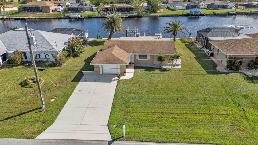 Welcome to your very own BOATER'S Paradise!  You are going to - Beach Home for sale in Port Charlotte, Florida on Beachhouse.com