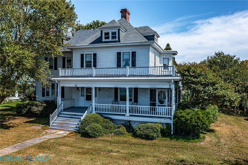 Wide open views just off the Chesapeake Bay at the mouth of - Beach Home for sale in Reedville, Virginia on Beachhouse.com