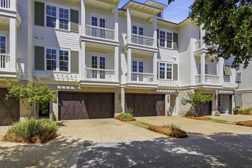 This stunning 4-bedroom, 3.5-bath townhome located within Kelly - Beach Townhome/Townhouse for sale in Destin, Florida on Beachhouse.com