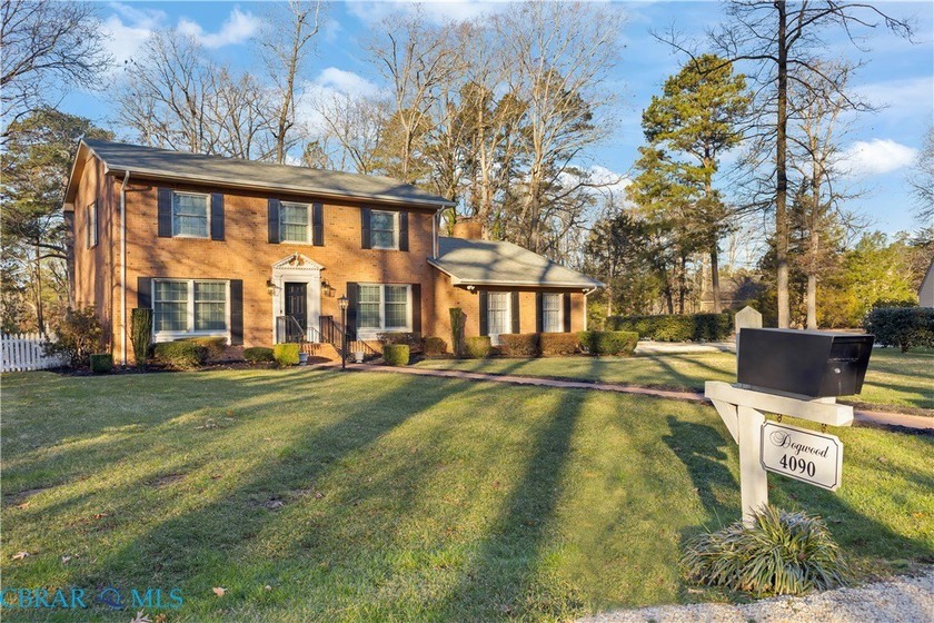 This Charming home features hardwood floors throughout (except - Beach Home for sale in West Point, Virginia on Beachhouse.com
