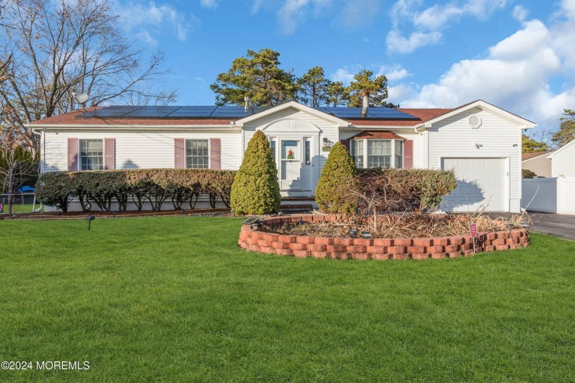 Welcome to this beautiful 3 bed 3 bath home in Pine Lake Park - Beach Home for sale in Toms River, New Jersey on Beachhouse.com