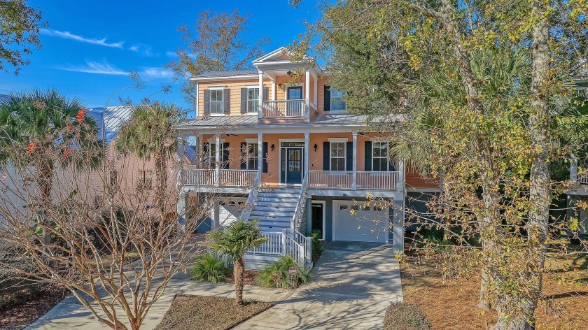 Location, Location, Location! This beautifully appointed - Beach Home for sale in Mount Pleasant, South Carolina on Beachhouse.com