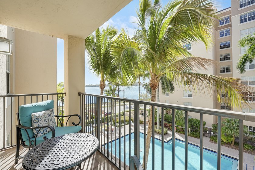 Residence 435 at 1801 N Flagler Drive offers stunning - Beach Condo for sale in West Palm Beach, Florida on Beachhouse.com
