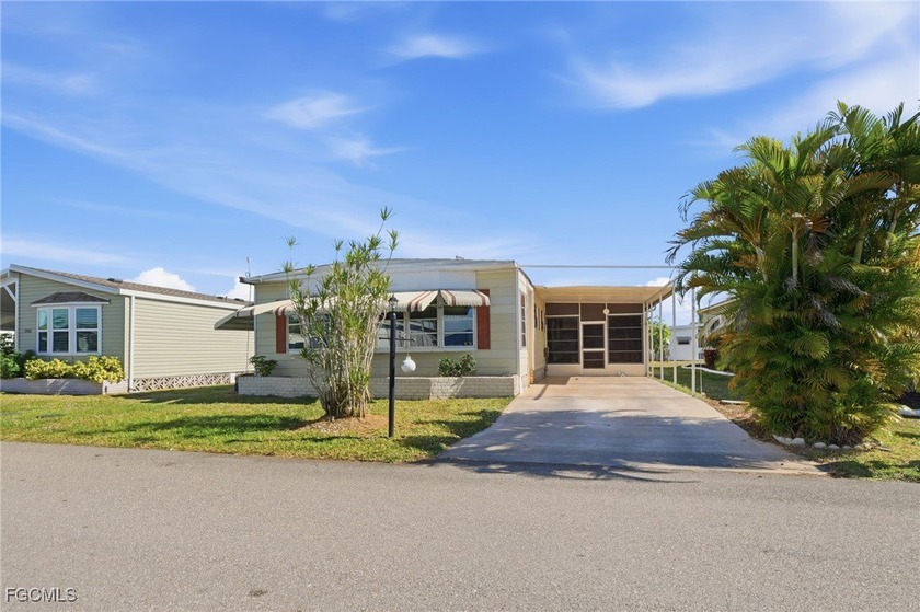 Welcome to Old Bridge Village! We are a waterfront community - Beach Home for sale in North Fort Myers, Florida on Beachhouse.com