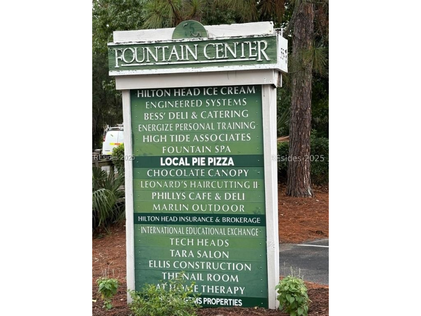 Great south end location close to shopping, restaurants, the - Beach Commercial for sale in Hilton Head Island, South Carolina on Beachhouse.com