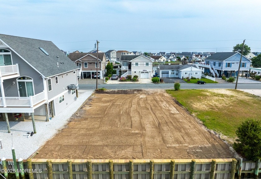 NEW PRICE...LOOKING FOR AN OFFER! This PRIME WATERFRONT LAND in - Beach Lot for sale in Little Egg Harbor, New Jersey on Beachhouse.com