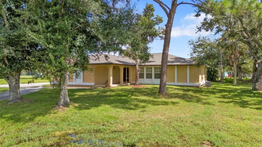 NO FLOODING FROM HURRICANE MILTON OR HELENE. Beautiful 3 bedroom - Beach Home for sale in Port Charlotte, Florida on Beachhouse.com