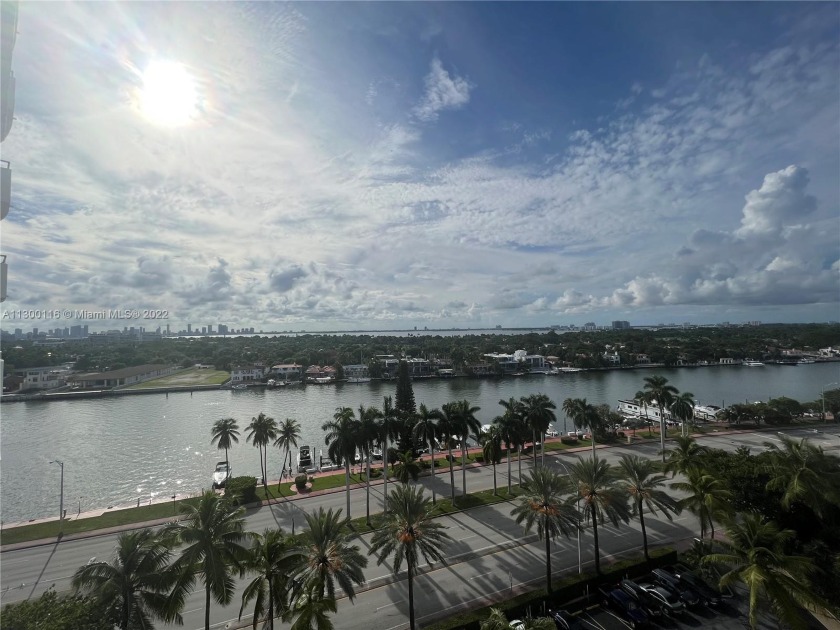 DIRECT INTRACOASTAL VIEWS FROM EVERY ROOM! Breathtaking sunsets - Beach Condo for sale in Miami Beach, Florida on Beachhouse.com