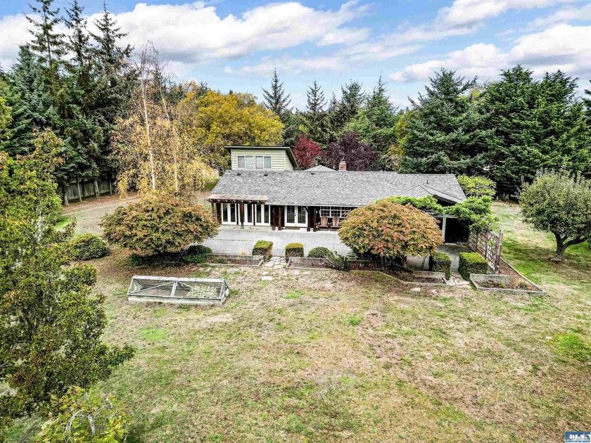 Beautiful home and location in the Sequim Valley!  This property - Beach Home for sale in Sequim, Washington on Beachhouse.com