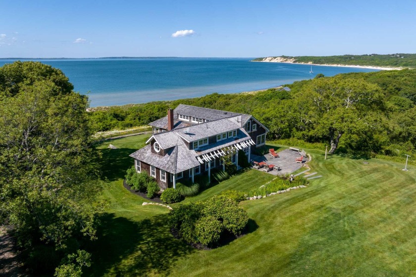 Private waterfront estate comprised of two parcels in the - Beach Home for sale in West Tisbury, Massachusetts on Beachhouse.com