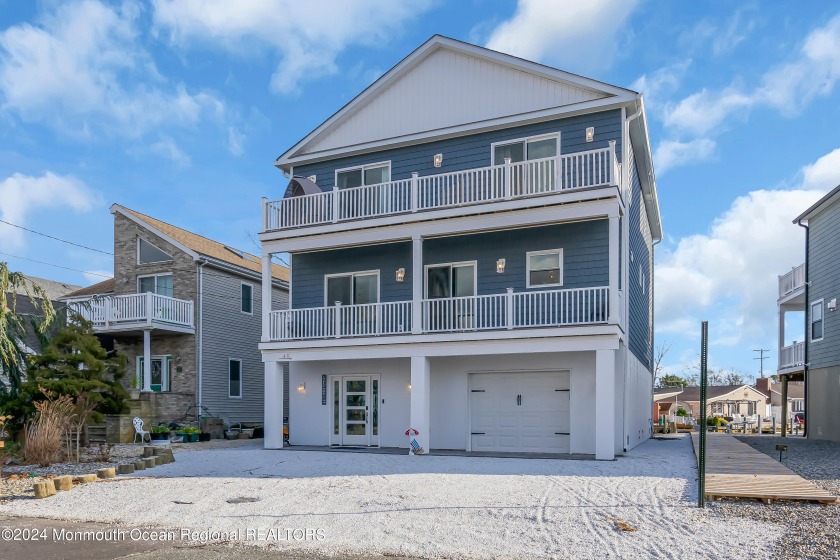 Come see what makes the Jersey Shore great with this spectacular - Beach Home for sale in Brick, New Jersey on Beachhouse.com