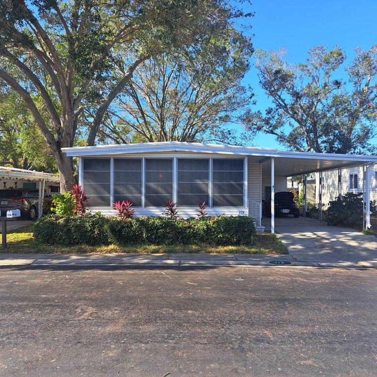 Hurry Up Before its Gone! This Home is Less than Half the Price - Beach Home for sale in Largo, Florida on Beachhouse.com