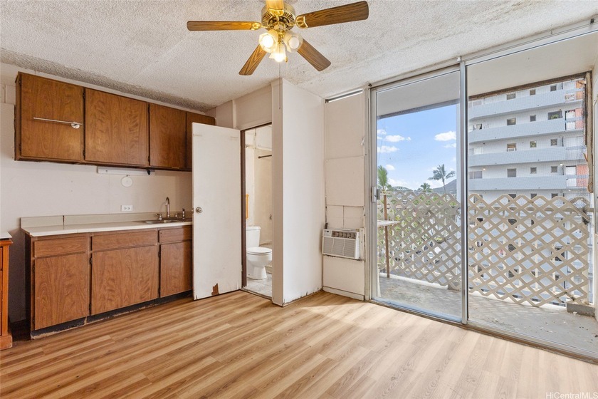 Back on market through no fault of the seller. This studio with - Beach Condo for sale in Honolulu, Hawaii on Beachhouse.com