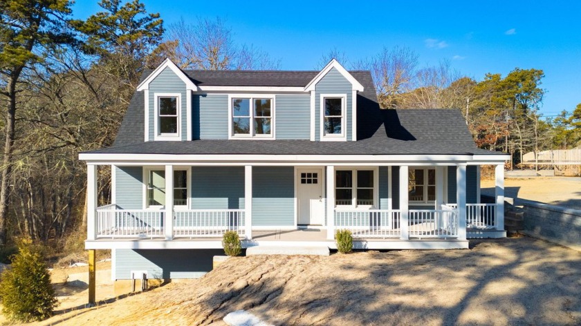 Beach Grass Lawn! You heard that right, this is the Cape escape - Beach Home for sale in Harwich, Massachusetts on Beachhouse.com