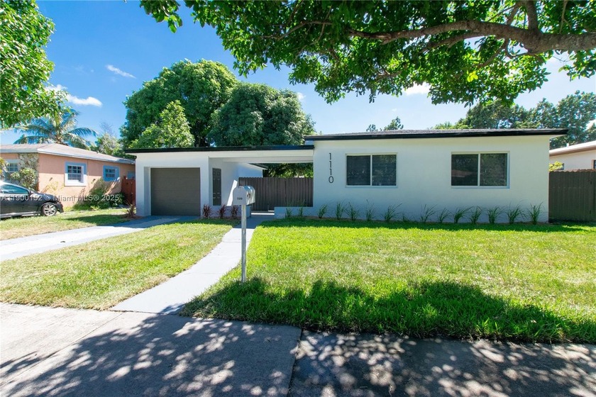 Meticulously refreshed 3 bedroom, 2 bathroom single family - Beach Home for sale in North Miami Beach, Florida on Beachhouse.com