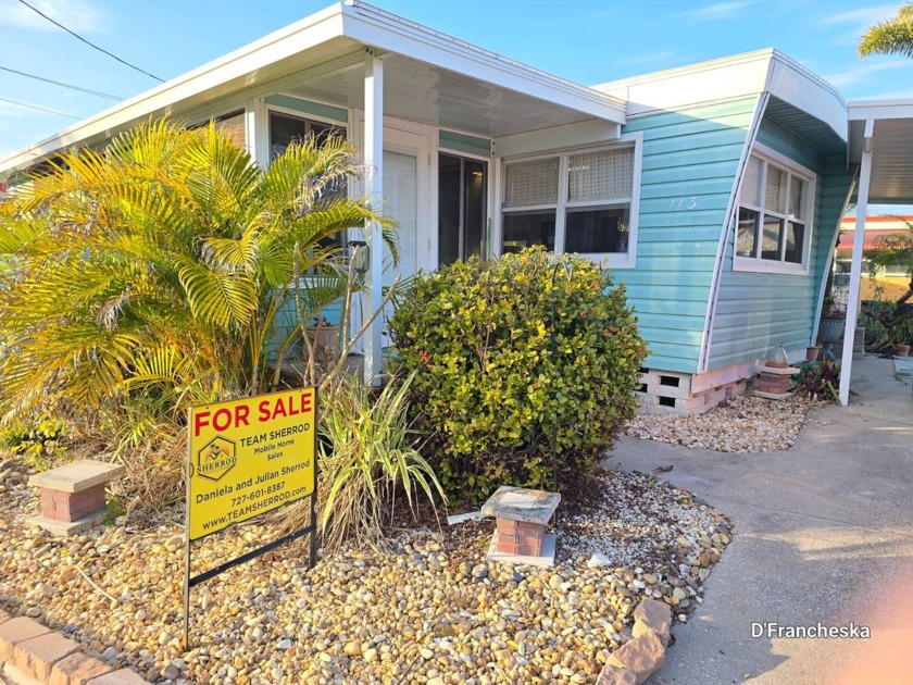 WATERFRONT COMMUNITY GEM - *****OWNER MOTIVATED TO SELL! - Beach Home for sale in South Pasadena, Florida on Beachhouse.com