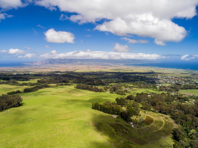 This may be the solution. Many buyers want to build their own - Beach Acreage for sale in Makawao, Hawaii on Beachhouse.com