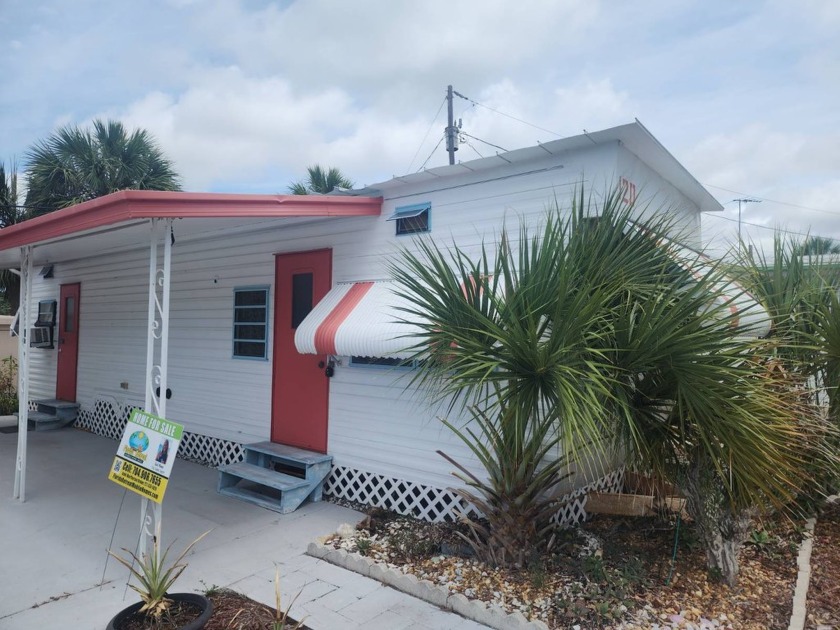 FANTASTIC community walking distance to Indian Rocks Beach!! 55 - Beach Home for sale in Largo, Florida on Beachhouse.com