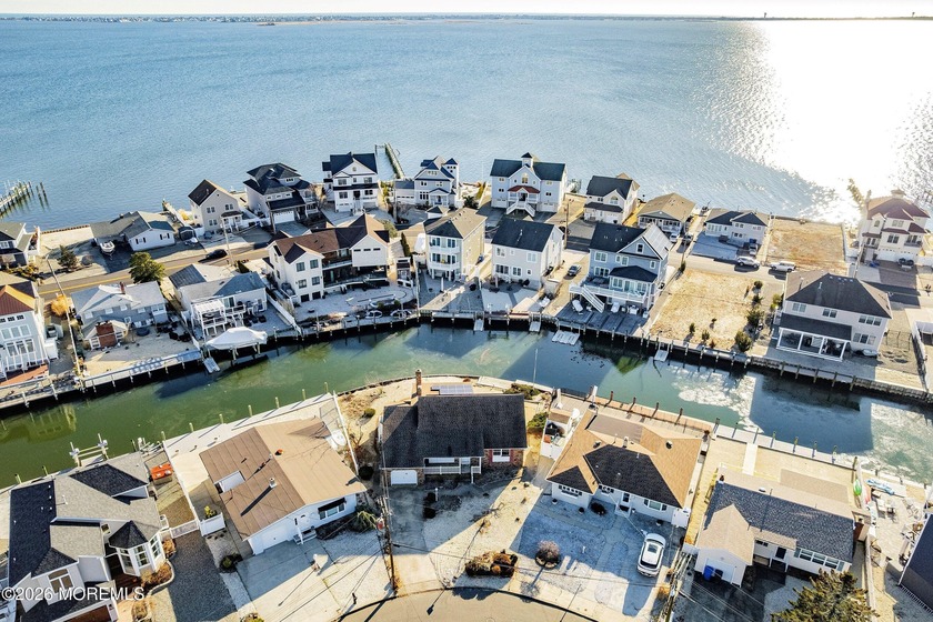 Don't miss this great opportunity to live on the water! This - Beach Home for sale in Toms River, New Jersey on Beachhouse.com