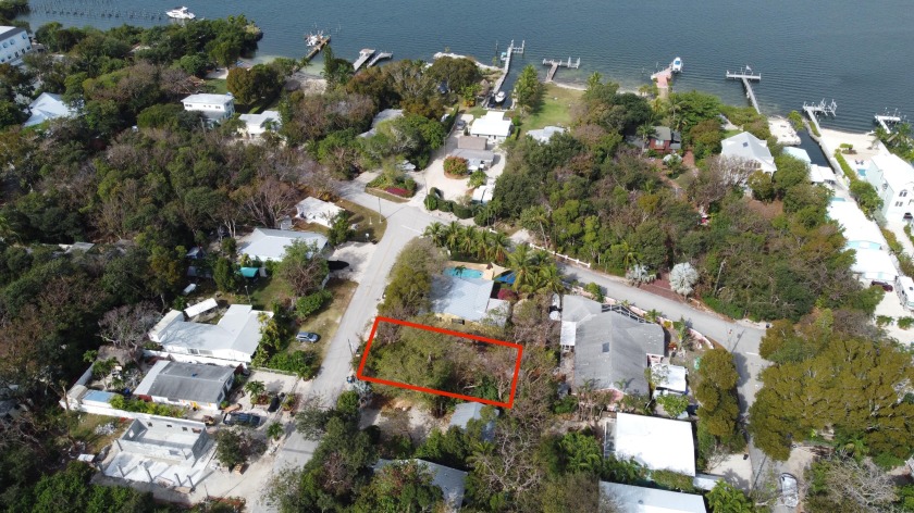 Vacant lot in desirable Key Largo subdivision with access to bay - Beach Lot for sale in Key Largo, Florida on Beachhouse.com