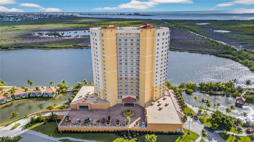 THE WOW FACTOR defines this truly ONE-OF-A-KIND - Beach Condo for sale in Fort Myers, Florida on Beachhouse.com