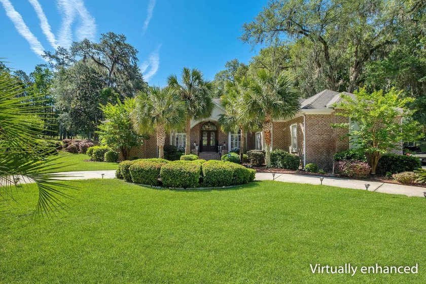Welcome to 2613 Wharton Circle. A luxurious home with grand - Beach Home for sale in Tallahassee, Florida on Beachhouse.com