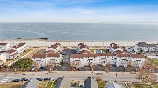 Beautiful oceanfront condo offering true beach living! Enjoy - Beach Condo for sale in Hampton, Virginia on Beachhouse.com