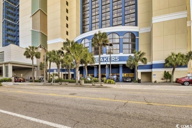 Unit 1077 - Paradise Tower @ BREAKERS RESORT! A beautifully - Beach Condo for sale in Myrtle Beach, South Carolina on Beachhouse.com