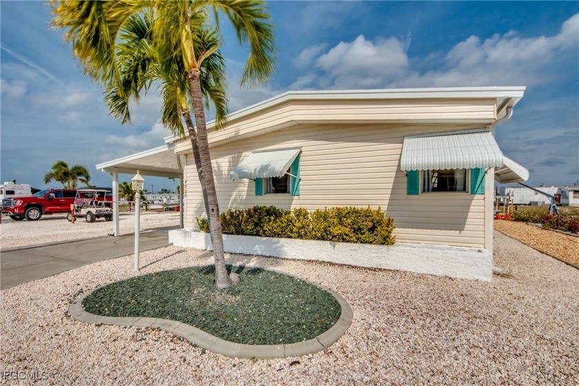 GULF ACCESS 2/2 home with direct access no bridges. This - Beach Home for sale in St. James City, Florida on Beachhouse.com