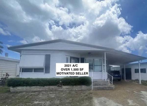 4530 9th St. #48 Bradenton, FL 34203  Twin Oaks 55+ Mobile Home - Beach Home for sale in Bradenton, Florida on Beachhouse.com