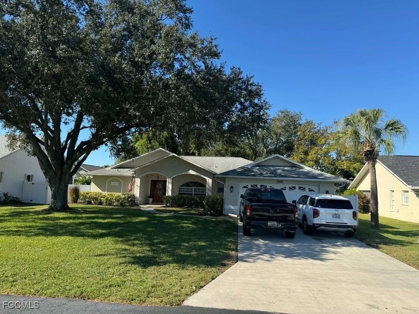 Want Cape Coral but not the taxes, assessments (county water & - Beach Home for sale in North Fort Myers, Florida on Beachhouse.com